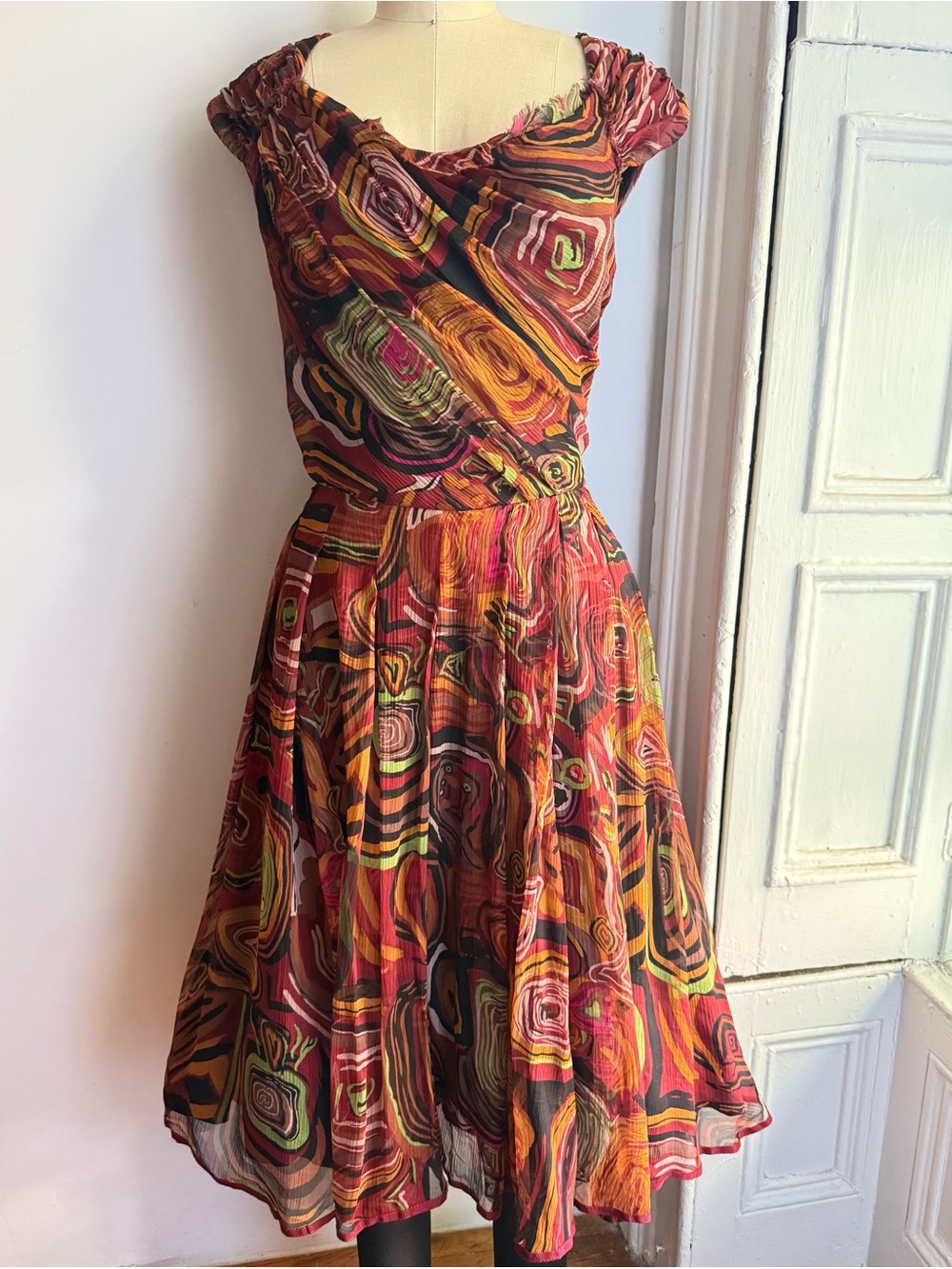 Peruvian Connection 100% Silk Dress Abstract Print A-Line Midi Ruched Bodice